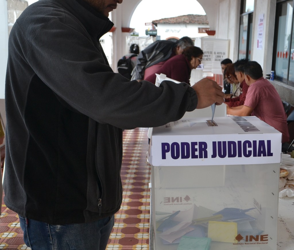 SEA SERIA SRA.&nbsp;CLAUDIA