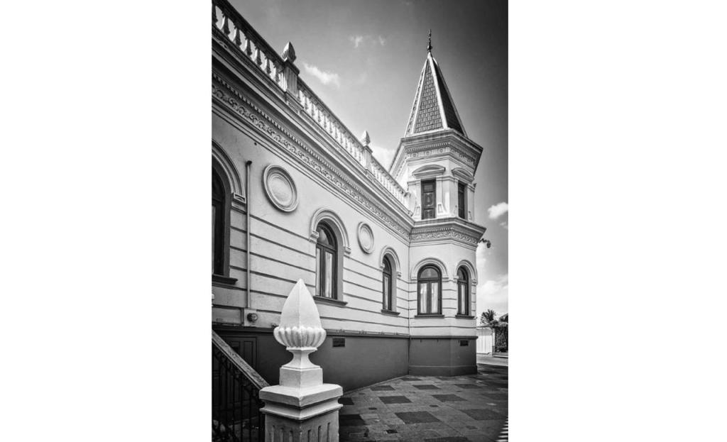 EL ORO, CALLES VACÍAS, NEGOCIOS CERRADOS, VISITANTES DESATENDIDOS, CIUDADANÍA&nbsp;IGNORADA