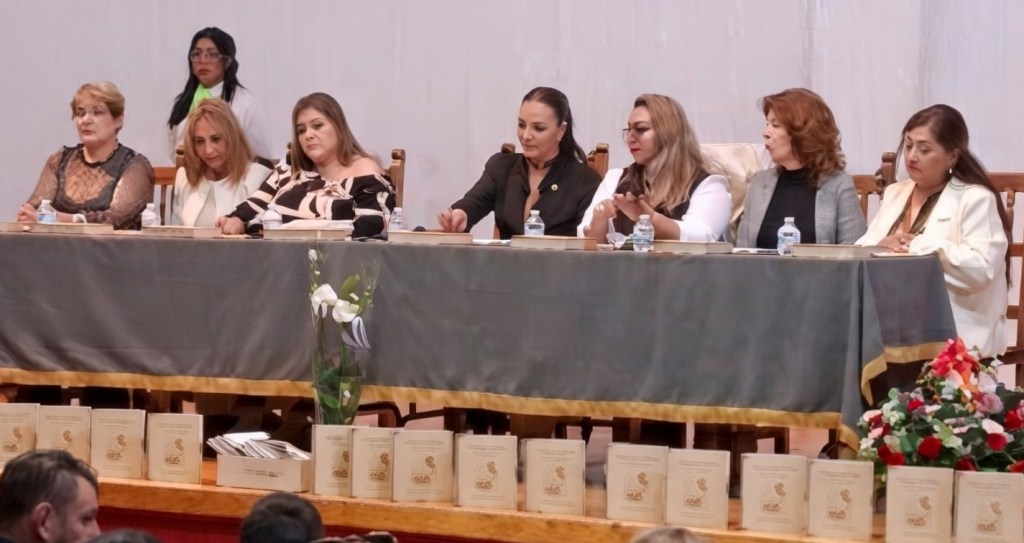 UNA TARDE DE MEMORIA Y PALABRAS: SARA ALCÁNTARA PRESENTA “PAISAJES DEL ALMA” EN&nbsp;ACAMBAY