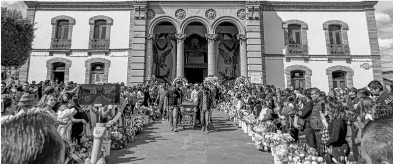 LA IMPORTANCIA DE LLAMARSE&nbsp;ERNESTO