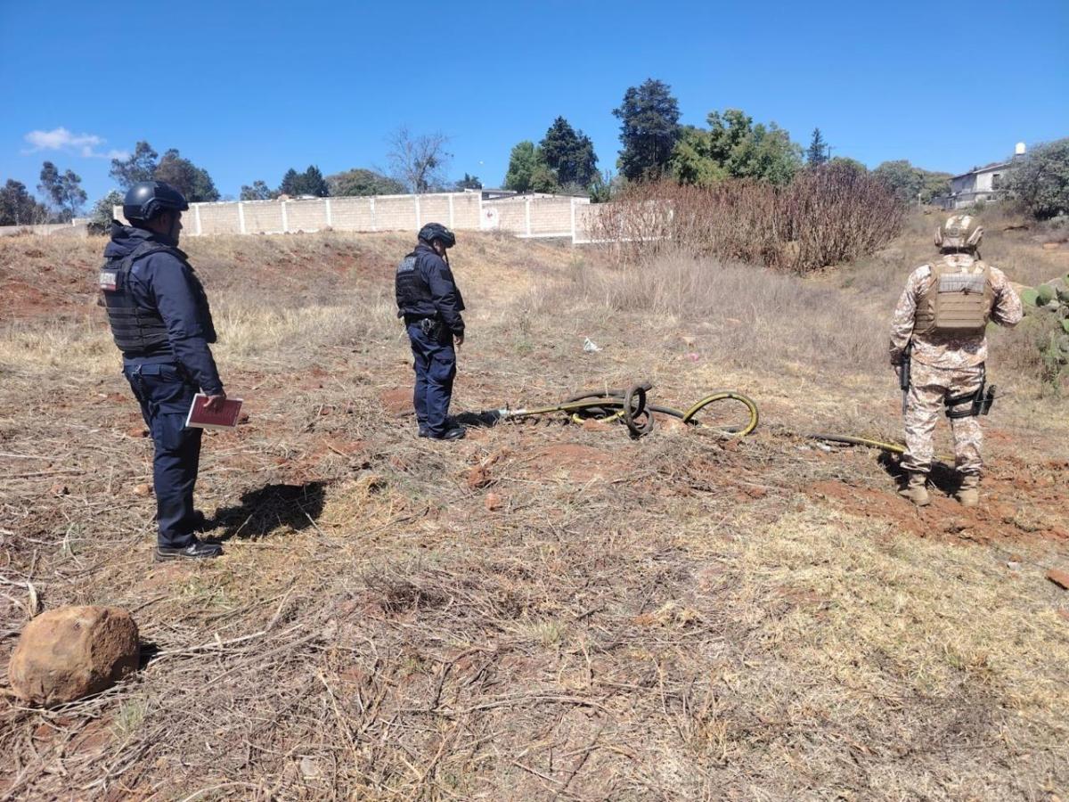 EN JILOTEPEC, POLICÍA ESTATAL, MUNICIPAL Y PERSONAL DE PEMEX LOCALIZAN TOMA CLANDESTINA DE HIDROCARBURO EN PREDIO DE&nbsp;CULTIVO