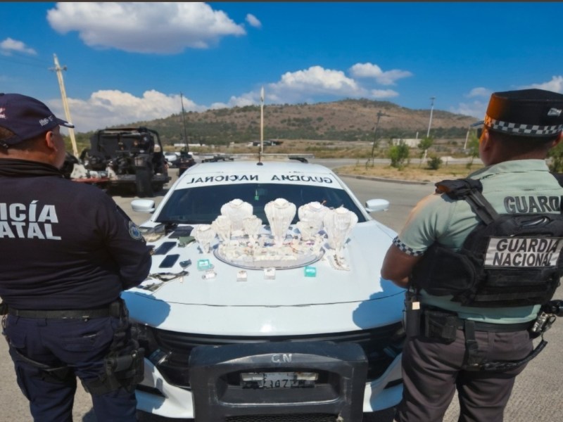 DETIENEN EN SOYANIQUILPAN A CUATRO PRESUNTOS RESPONSABLES DE ROBO CON VIOLENCIA A CASA DE EMPEÑO EN QUERÉTARO; PODRÍAN ESTAR RELACIONADOS CON ROBOS A CASAS DE EMPEÑO EN EL ESTADO DE&nbsp;MÉXICO