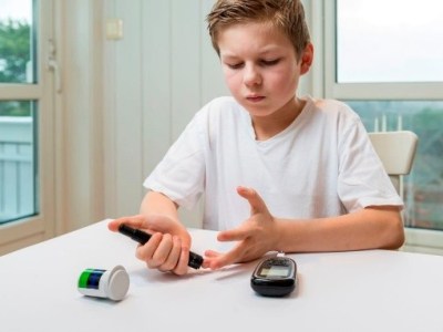 PEQUEÑOS GUERREROS: (DIABETES&nbsp;INFANTIL)