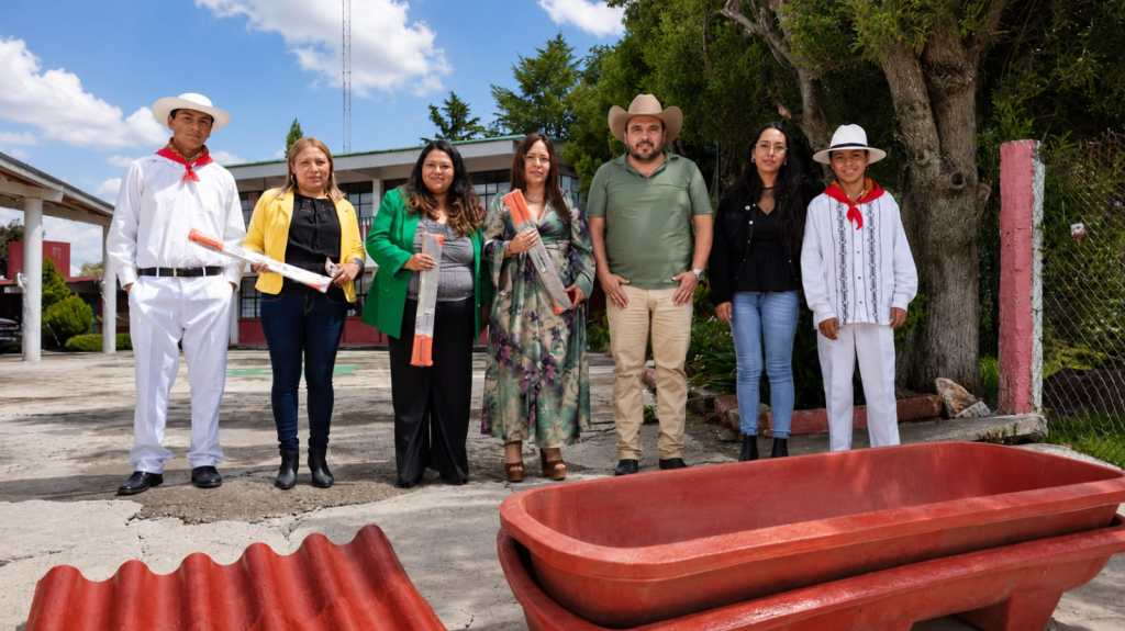 ALEXIS LÓPEZ MIRANDA: MÁS ALLÁ DE LOS DISCURSOS MANTIENE APOYO PERMANENTE A LAS FAMILIAS DE&nbsp;JOCOTITLÁN
