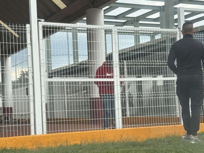 INCONFORMIDAD POR EL CIERRE DE LAS CANCHAS TECHADAS DE LA UNIDAD DEPORTIVA “LAS FUENTES” Y SOLICITUD DE ACCESO&nbsp;ALTERNATIVO